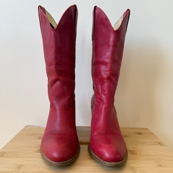 Bold mid-calf Cowboy boots in rich cherry red 🍒 - Picture 2 of 10